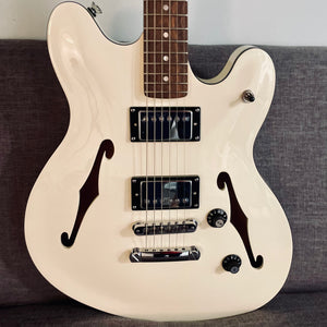 Squier Affinity Series Starcaster