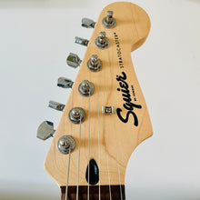 Load image into Gallery viewer, Fender Squier Sonic Stratocaster California Blue