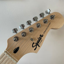 Load image into Gallery viewer, Fender Squier Sonic Stratocaster HT Olympic White