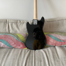 Load image into Gallery viewer, Fender Squier Sonic Bronco Bass Black