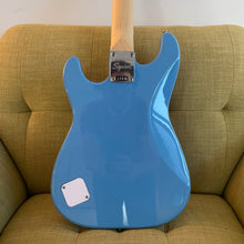 Load image into Gallery viewer, Fender Squier Mini Strat- California Blue