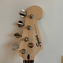 Load image into Gallery viewer, Fender Squier Sonic Bronco Bass Daphne Blue