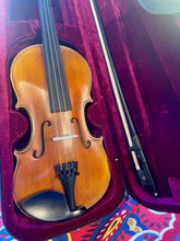 Load image into Gallery viewer, Conservatory Model 200 4/4 Violin (Used) SN: CV8119223
