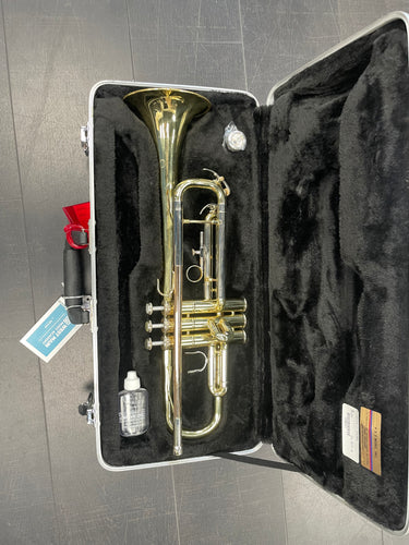 Olds TR301 Trumpet SN: 220411 (Refurbished)