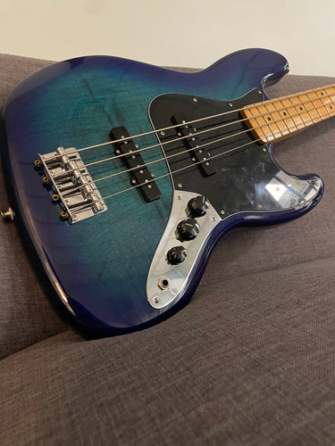 Fender Player Plus Jazz Bass Limited Edition Blue Burst (Used)