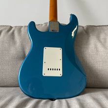 Load image into Gallery viewer, Fender Squier Limited-Edition Classic Vibe &#39;60s Stratocaster HSS Electric Guitar - Lake Placid Blue