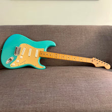 Load image into Gallery viewer, Squier 40th Anniversary Stratocaster Satin Sea Foam Green