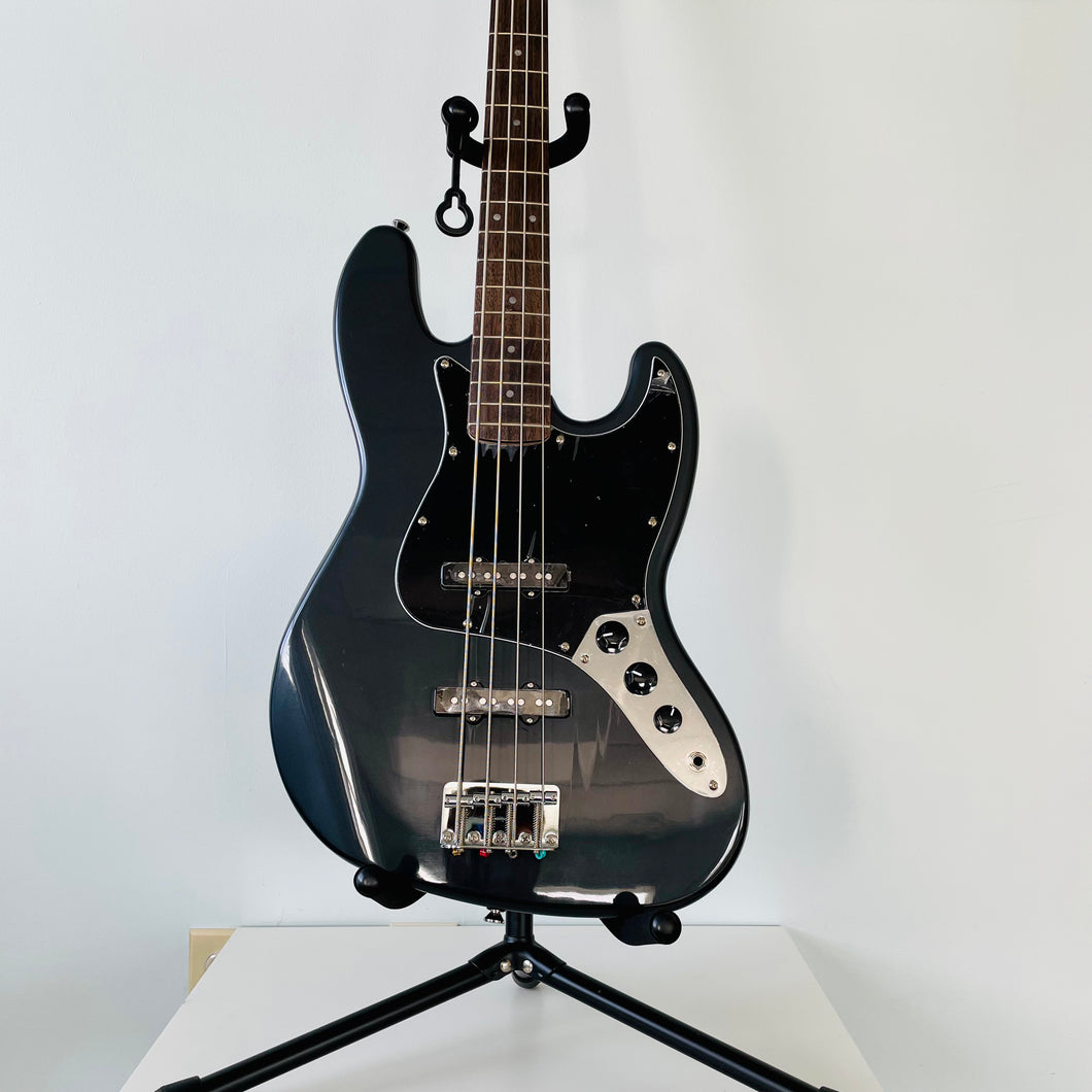 Squier Affinity Series Jazz Bass - Charcoal Frost Metallic