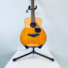 Load image into Gallery viewer, Yamaha JR1 1/2 size Acoustic Guitar