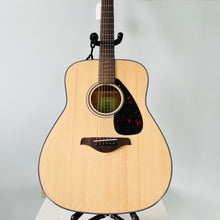 Load image into Gallery viewer, Yamaha FG800 Acoustic Guitar