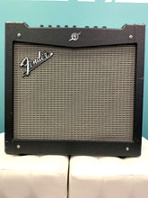 Load image into Gallery viewer, USED Fender Mustang 2 Amp