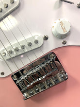 Load image into Gallery viewer, Fender Squier Mini Strat- Shell Pink