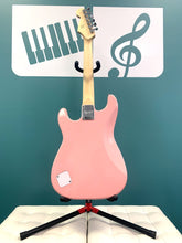 Load image into Gallery viewer, Fender Squier Mini Strat- Shell Pink