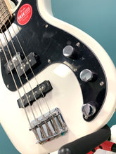 Load image into Gallery viewer, Fender Affinity Series Precision Bass- PJ- Olympic White (Rosewood)