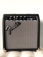 Load image into Gallery viewer, Fender Frontman 10G Amplifier