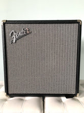 Load image into Gallery viewer, Fender Rumble 25 Bass Amplifier